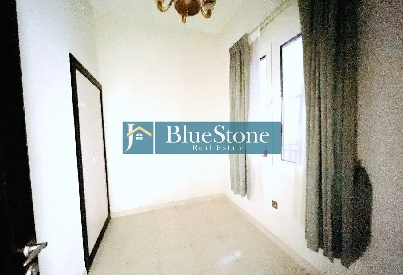 Large One Bed with Maid room | Open View