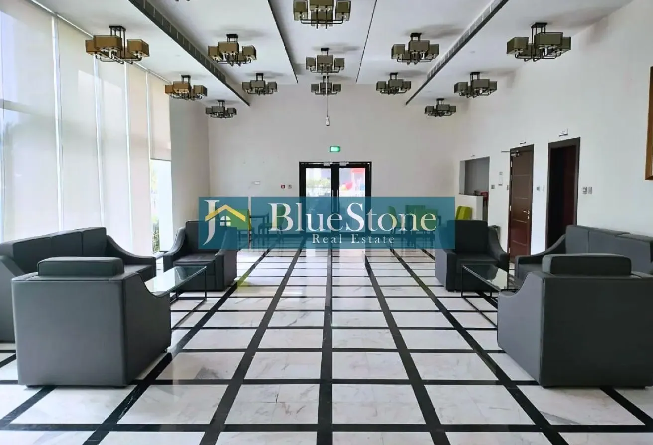 Large One Bed with Maid room | Open View