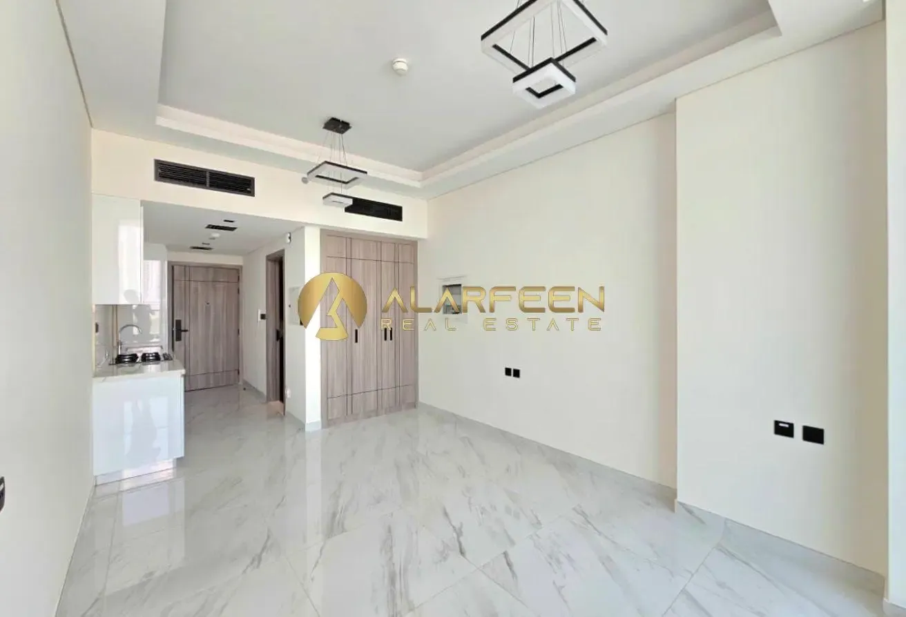 Studio Brand New | Pool View | Ready To Move