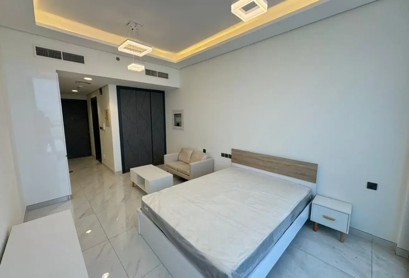 FULLY FURNISHED STUDIO| AVAILABLE 4 SEP| HOT DEAL|