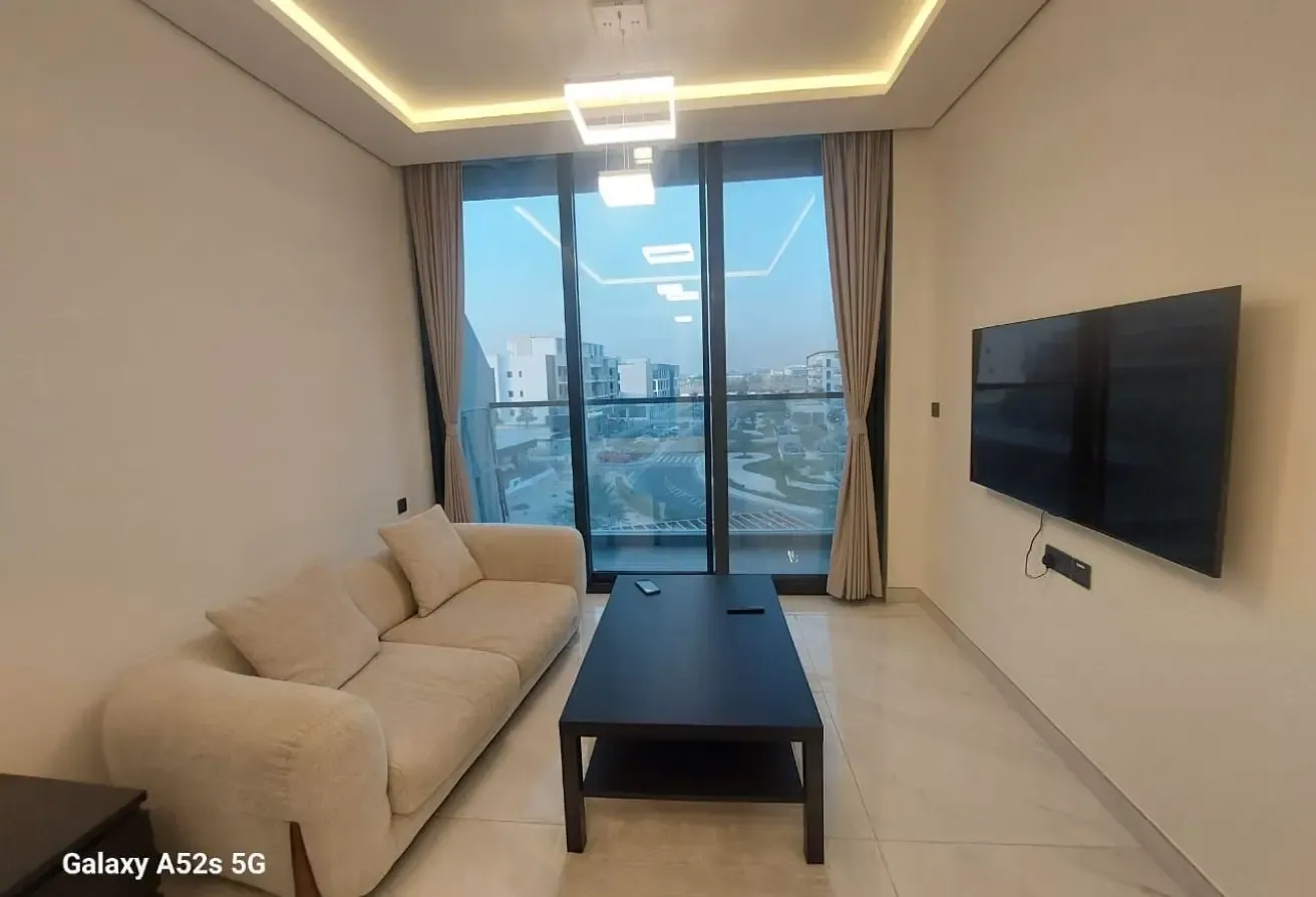 LUXURY FURNISHED STUDIO-AMAZING POOL VIEW-VACANT