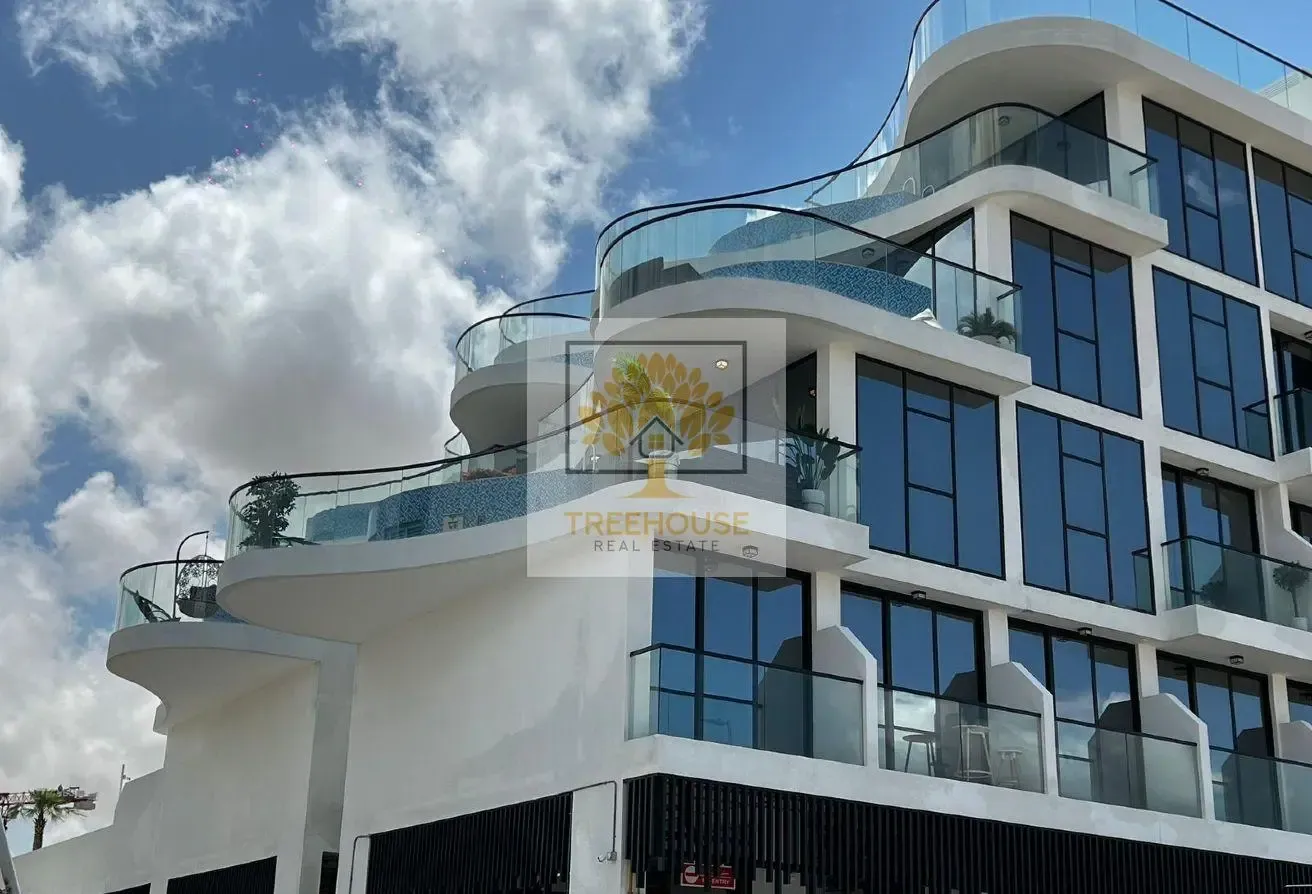 FULLY FURNISHED | 12 CHEQUES | WELL MAINTAINED