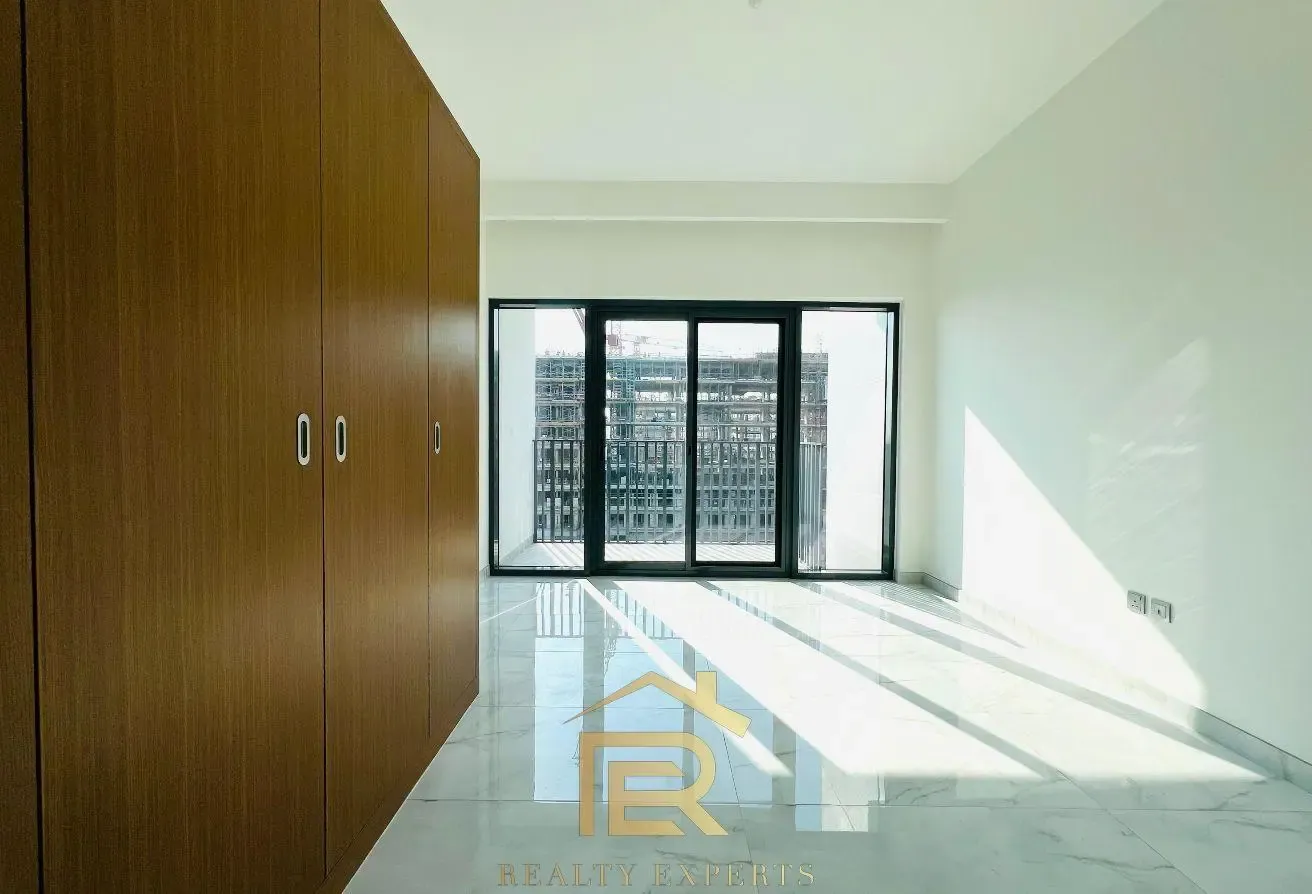MODERN STUDIO | PRIME LOCATION | GREAT AMENITIES