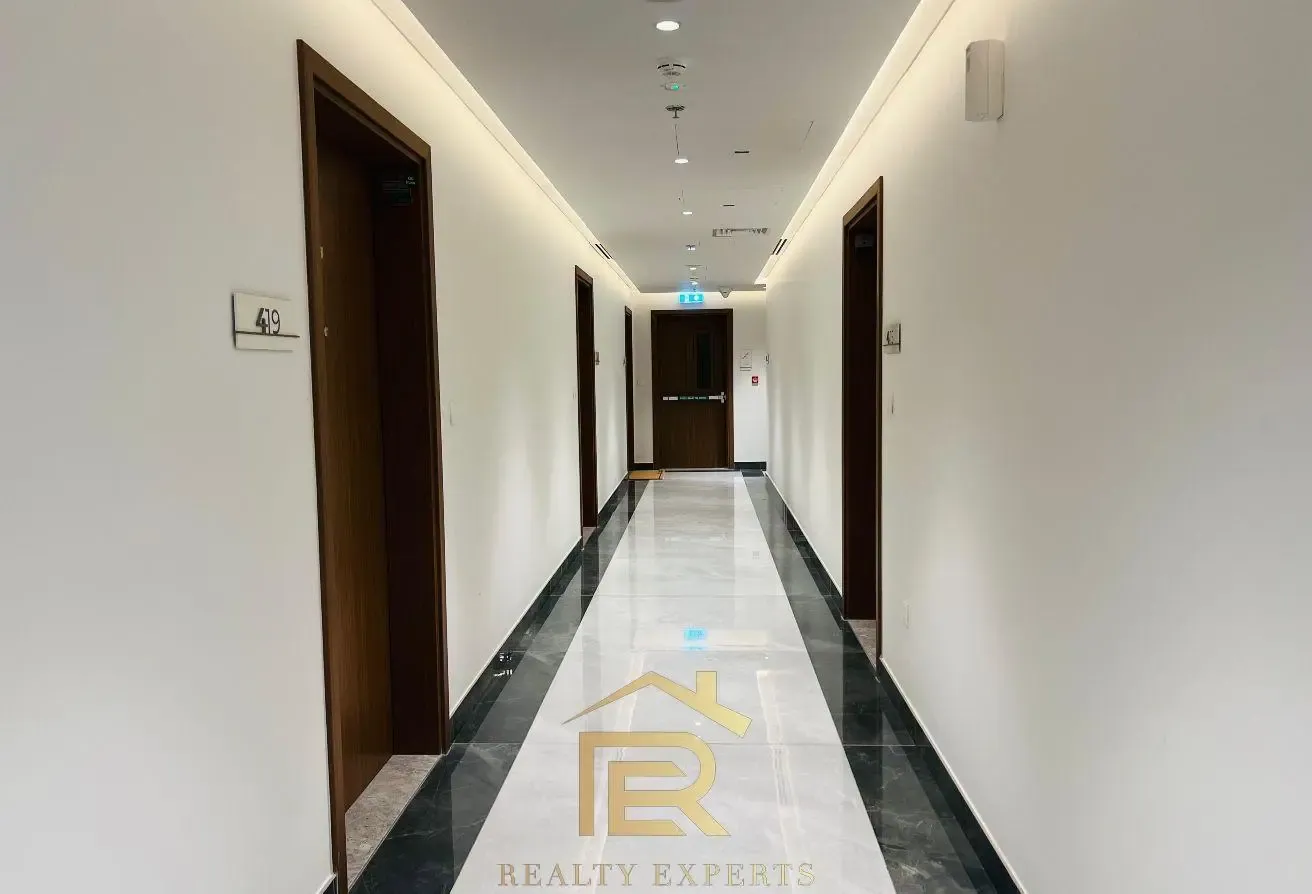 MODERN STUDIO | PRIME LOCATION | GREAT AMENITIES