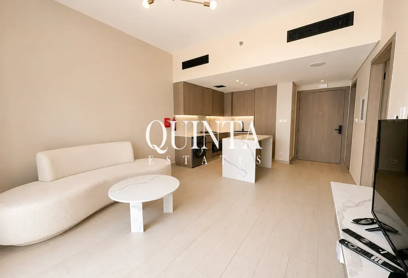 Furnished | Pool View | Vacant | Flexible Cheques