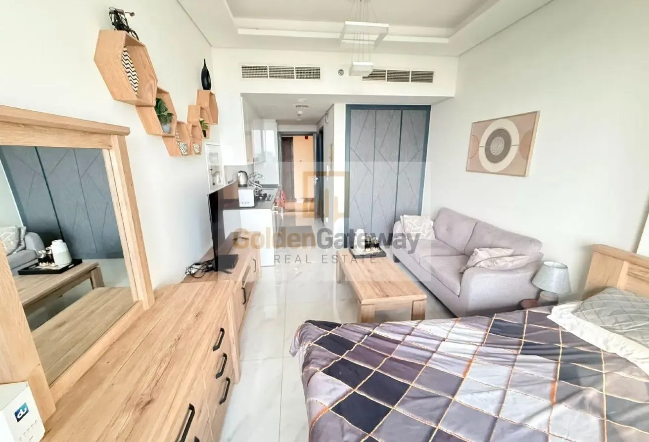 1 Month Free | Luxury Furnished I Move In Now |