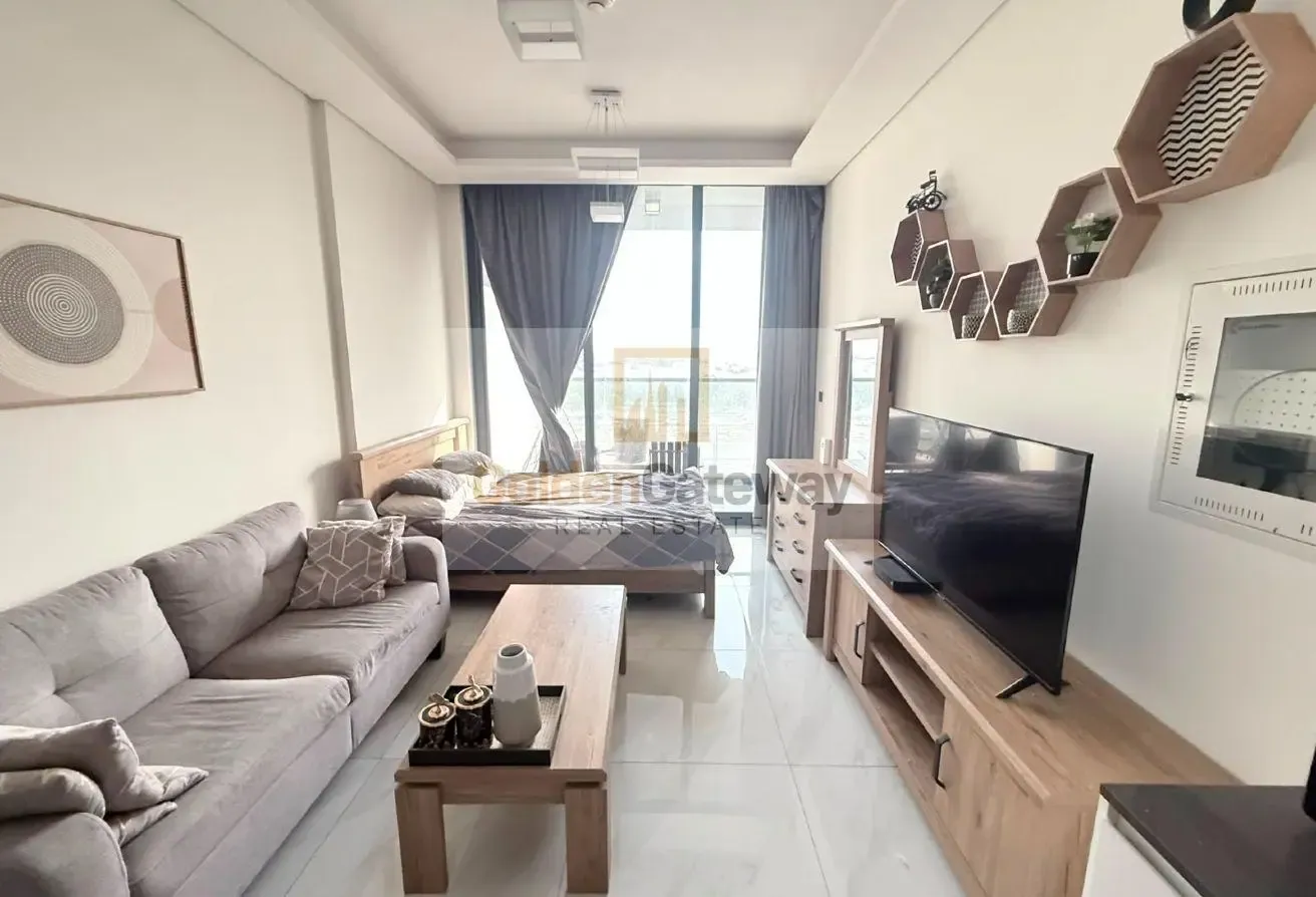 1 Month Free | Luxury Furnished I Move In Now |