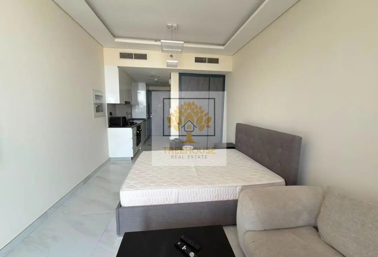 FULLY FURNISHED | 12 CHEQUES | WELL MAINTAINED