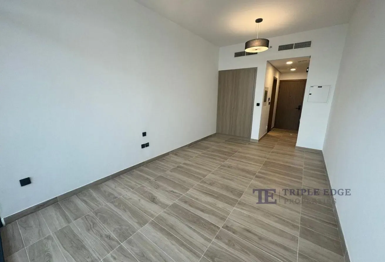 Semi Furnished | Pool View | Multiple Cheques