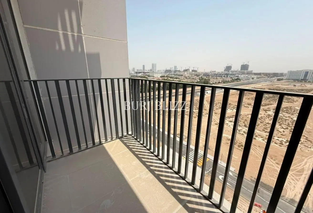 Modern Style Studio | Brand New | Vacant