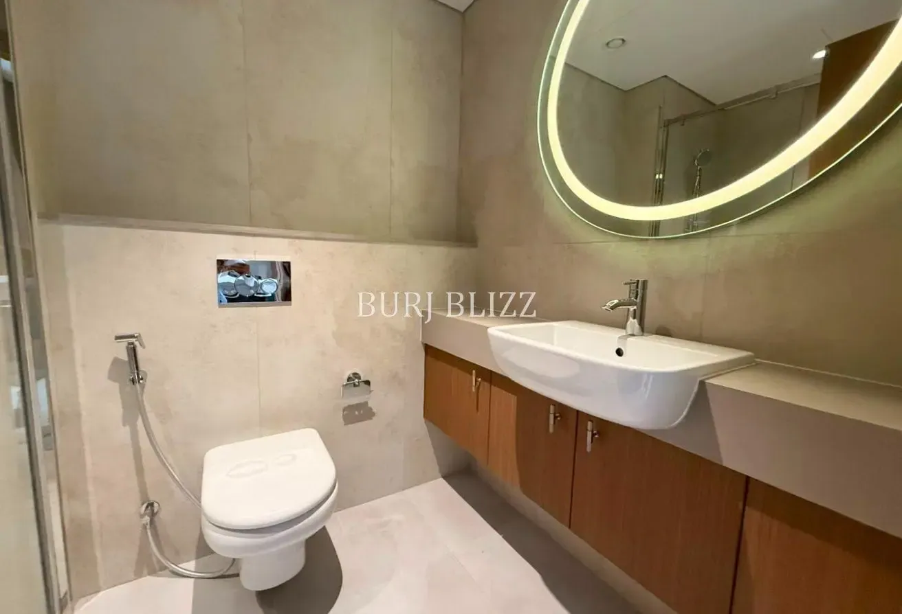 Brand New Studio | Bright Layout | Community View
