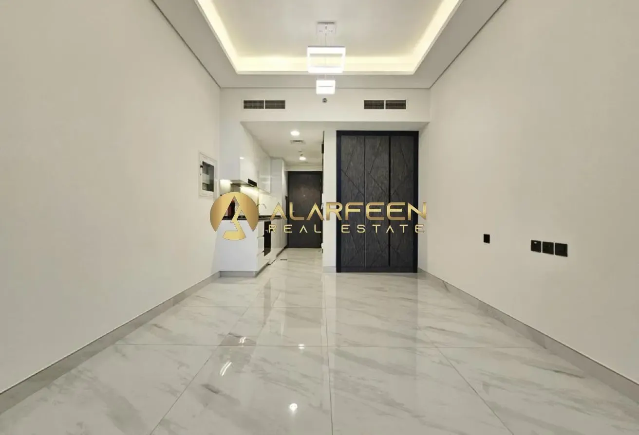 Exquisite Studio | Great Amenities | Fitted Goods