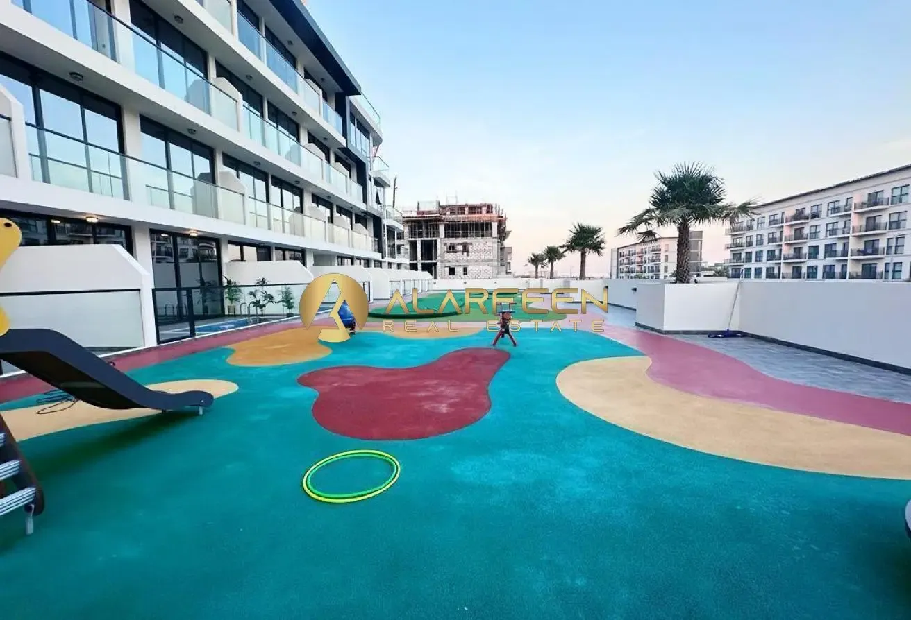 Exquisite Studio | Great Amenities | Fitted Goods