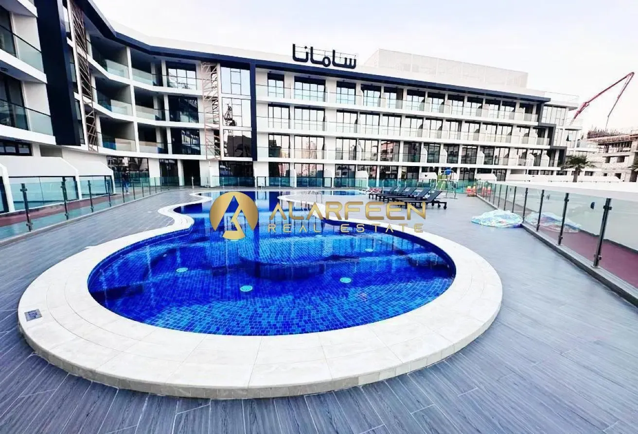 Exquisite Studio | Great Amenities | Fitted Goods