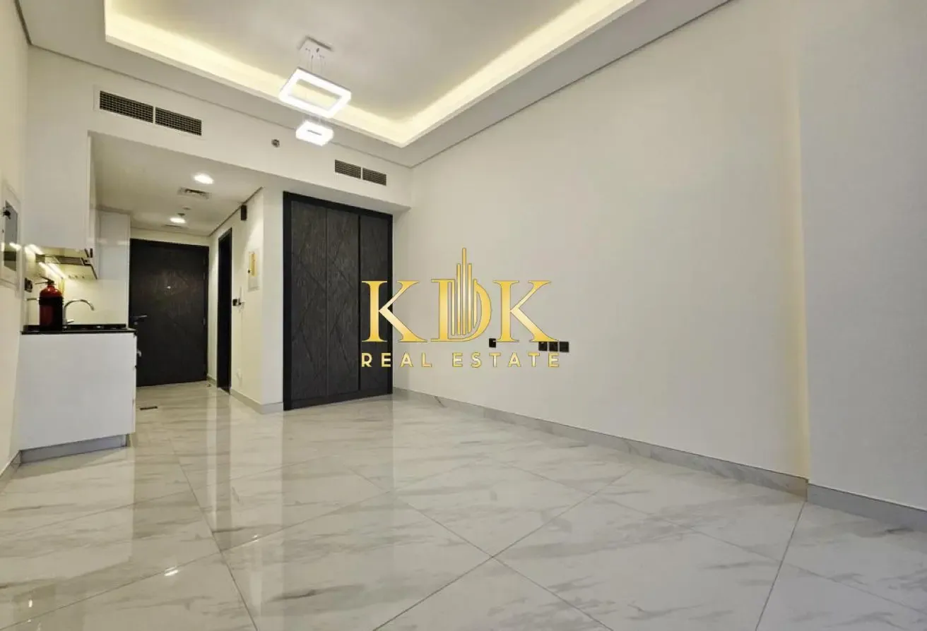 Exquisite Studio | Great Amenities | Fitted Goods