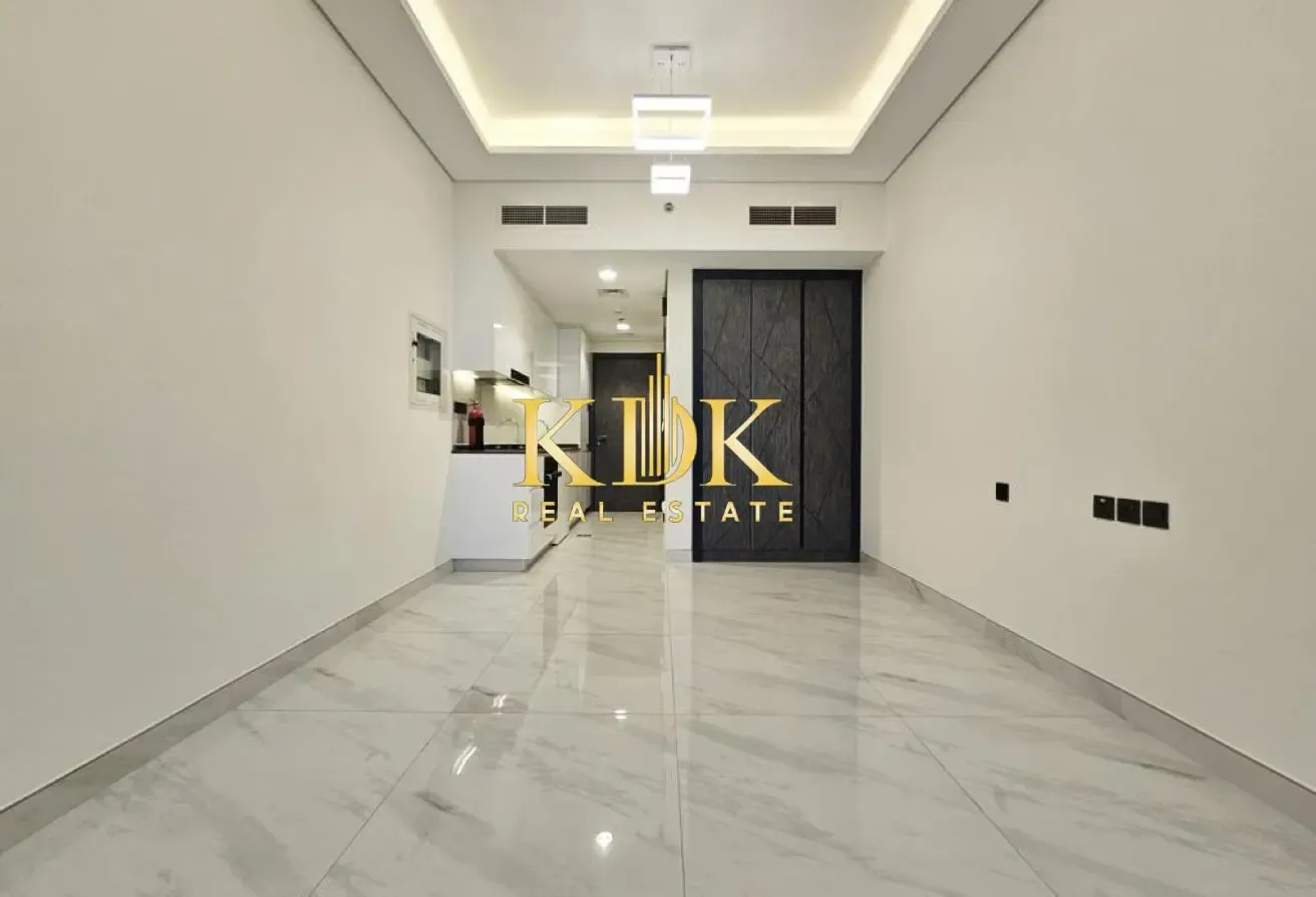 Exquisite Studio | Great Amenities | Fitted Goods