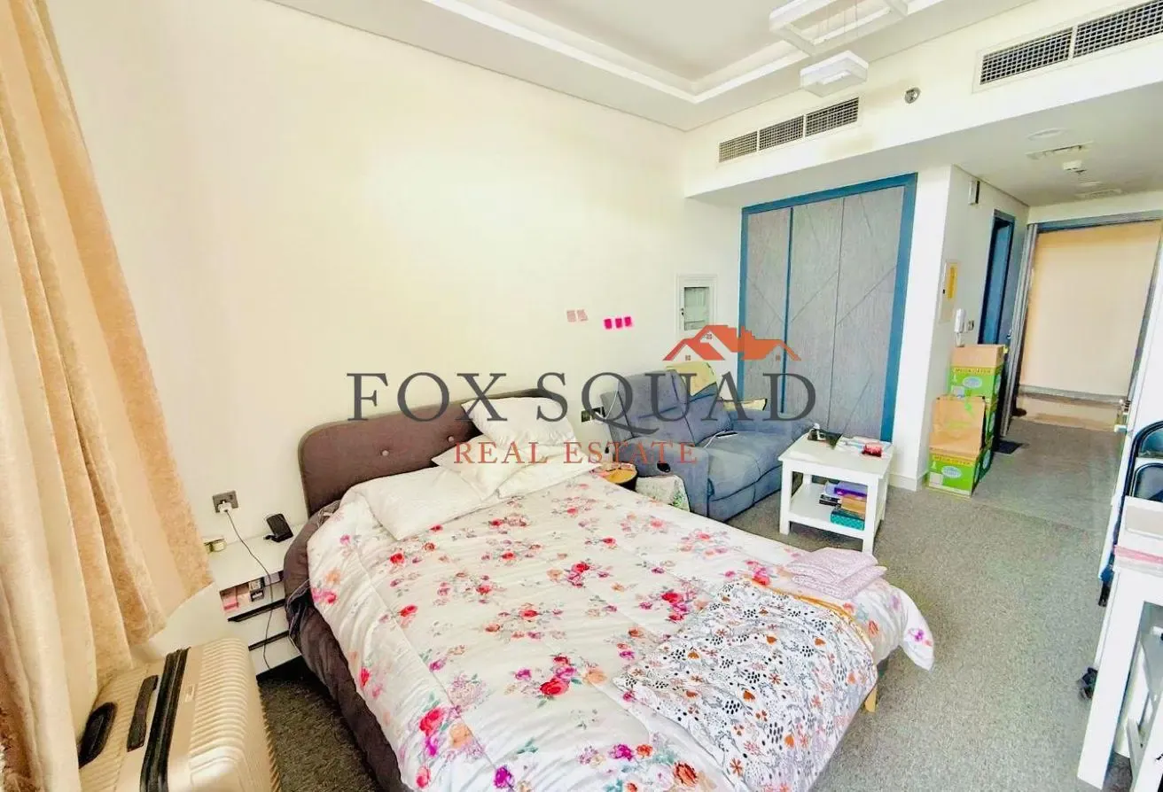 12 CHEQ | BALCONY | WELL FURNISHED | READY TO MOVE