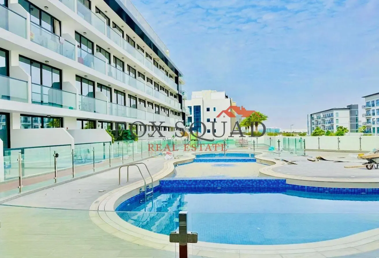 12 CHEQ | BALCONY | WELL FURNISHED | READY TO MOVE