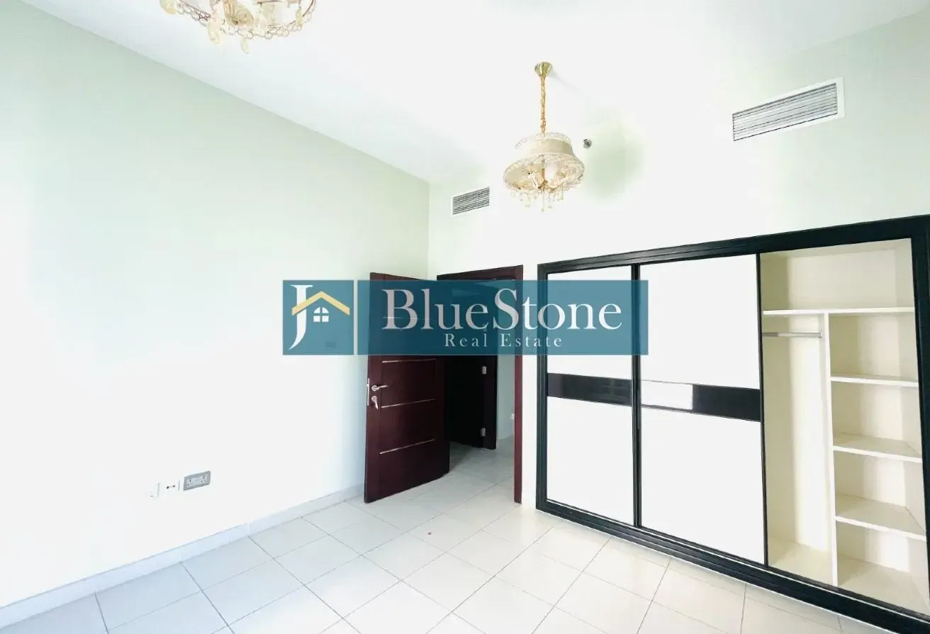 Spacious 2 Bed | Balcony with open view