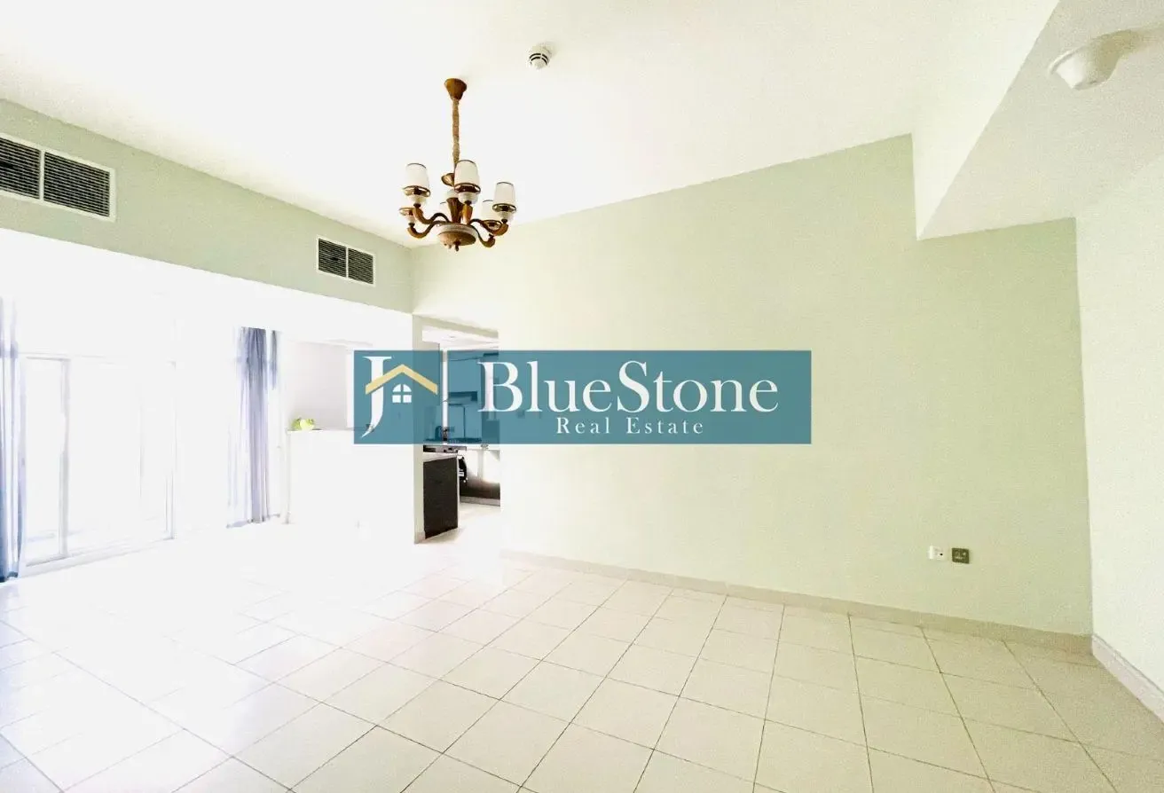 Spacious 2 Bed | Balcony with open view