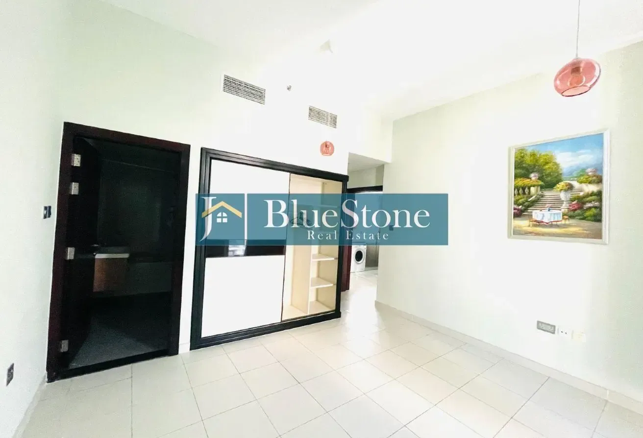 Spacious 2 Bed | Balcony with open view