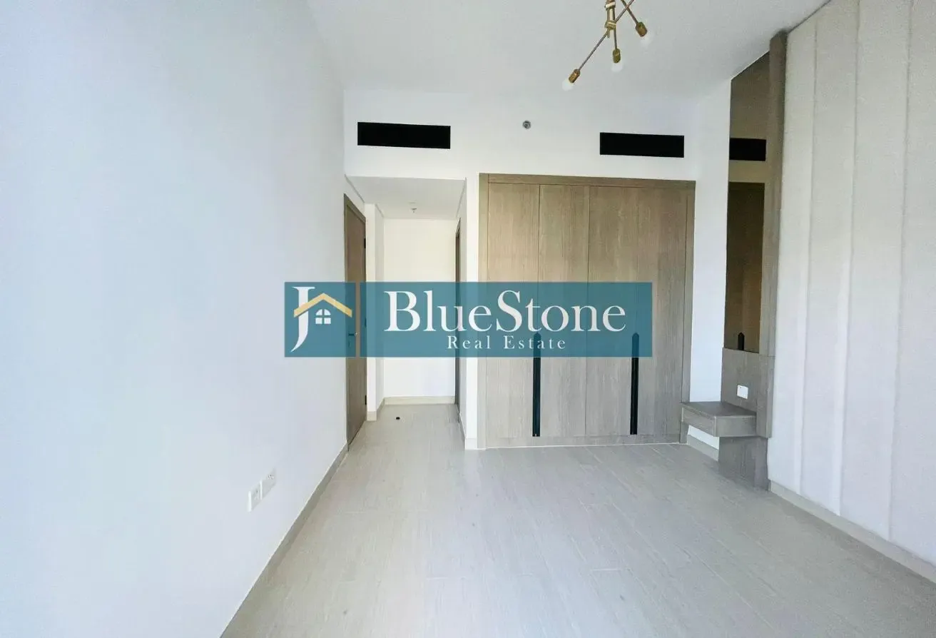One Bed with Pool View | Vacant