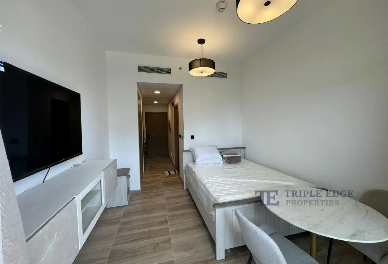 FULLY FURNISHED | PARK VIEW | SMART HOME