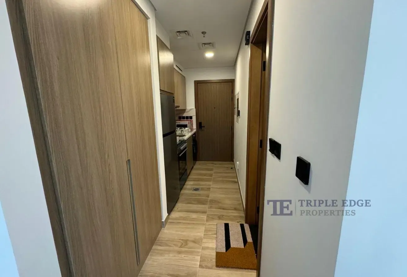 FULLY FURNISHED | PARK VIEW | SMART HOME
