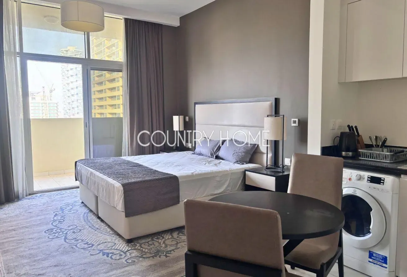 Fully Furnished | High Floor | Ready to Move