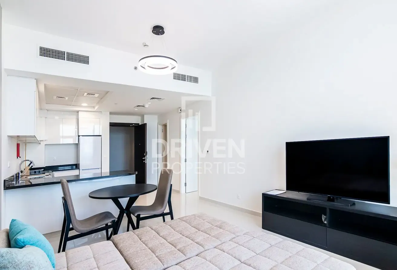 Community View | High Floor | Furnished Apt