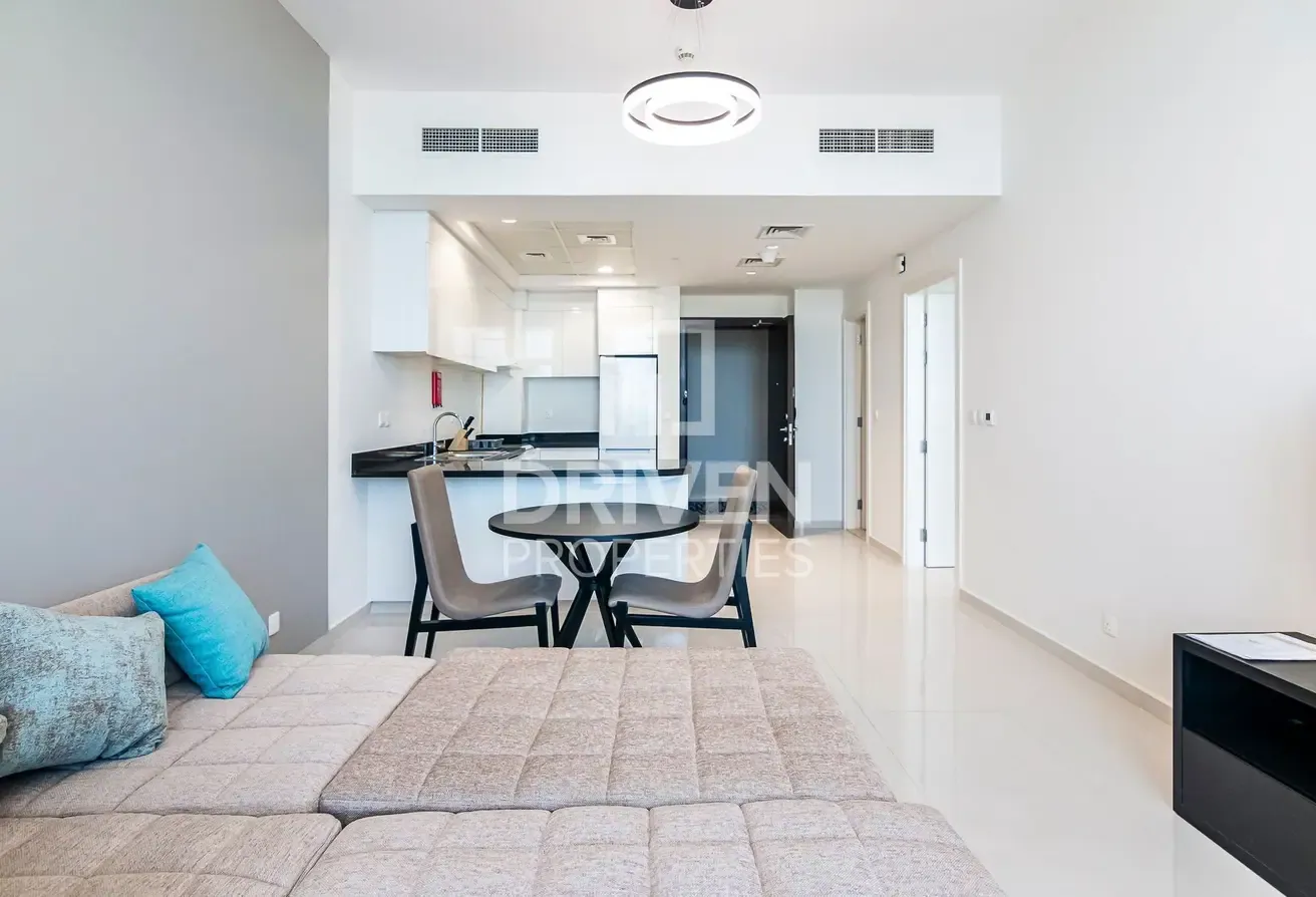 Community View | High Floor | Furnished Apt
