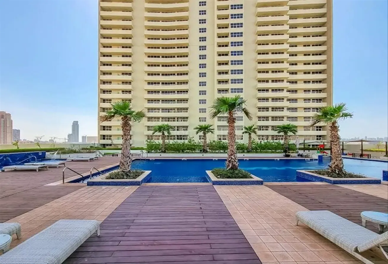 FULLY FURNISHED/NEAR ALKHAIL EXIT/MARINA VIEW