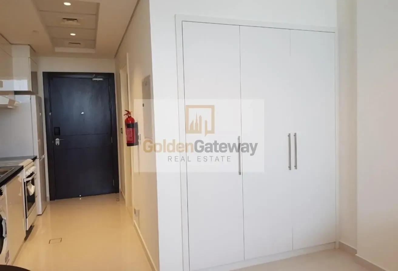 Well maintain Fully Furnished Studio|Ready to move