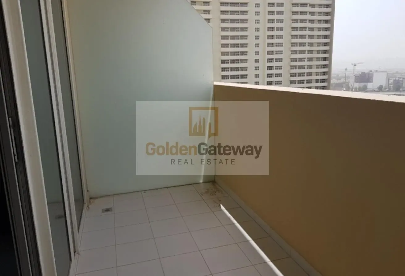 Well maintain Fully Furnished Studio|Ready to move