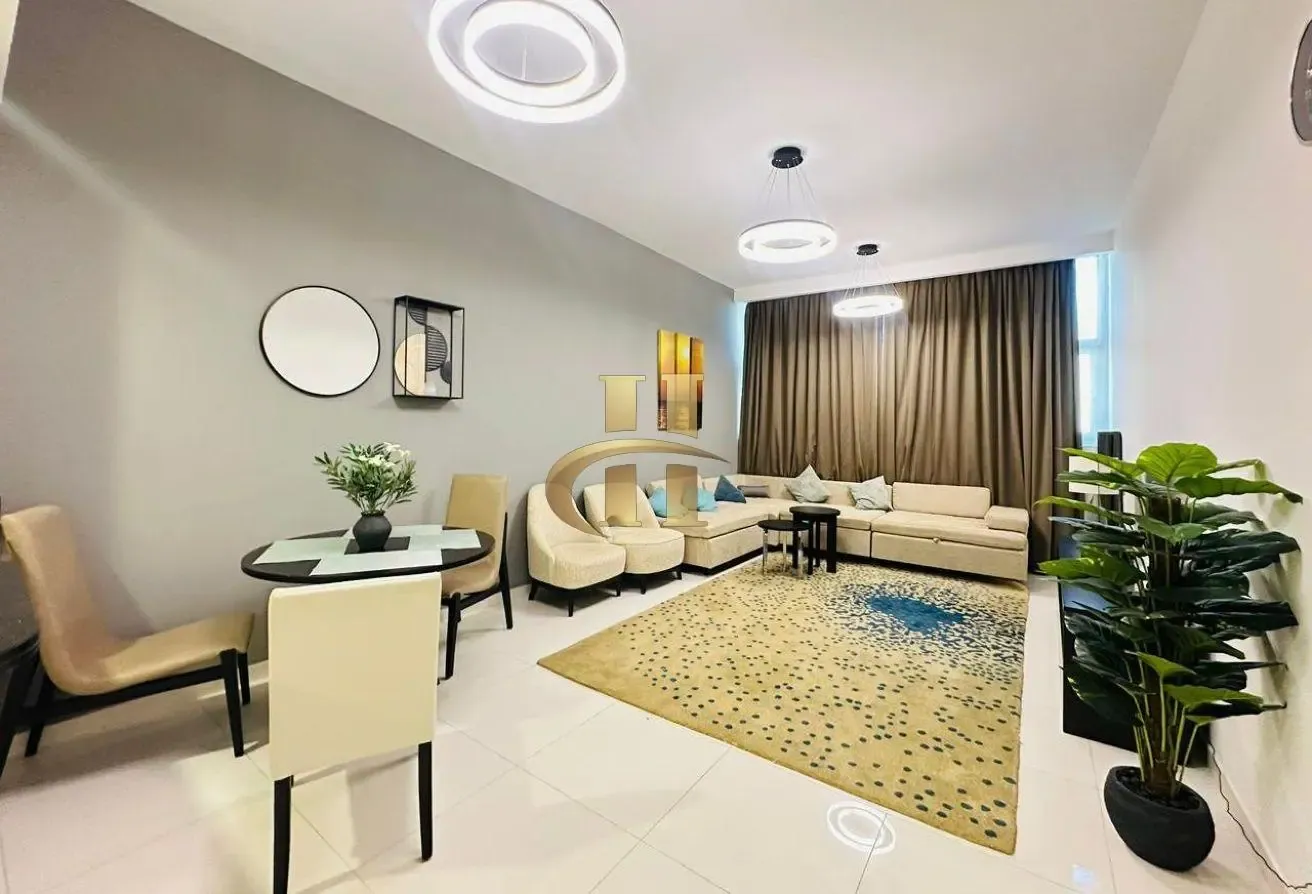 Huge Apartment | Pool View | Flexible Payments