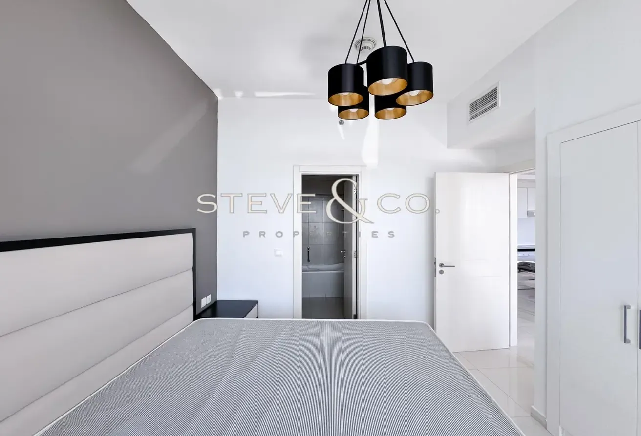 Fully Furnished | High Floor | Community View