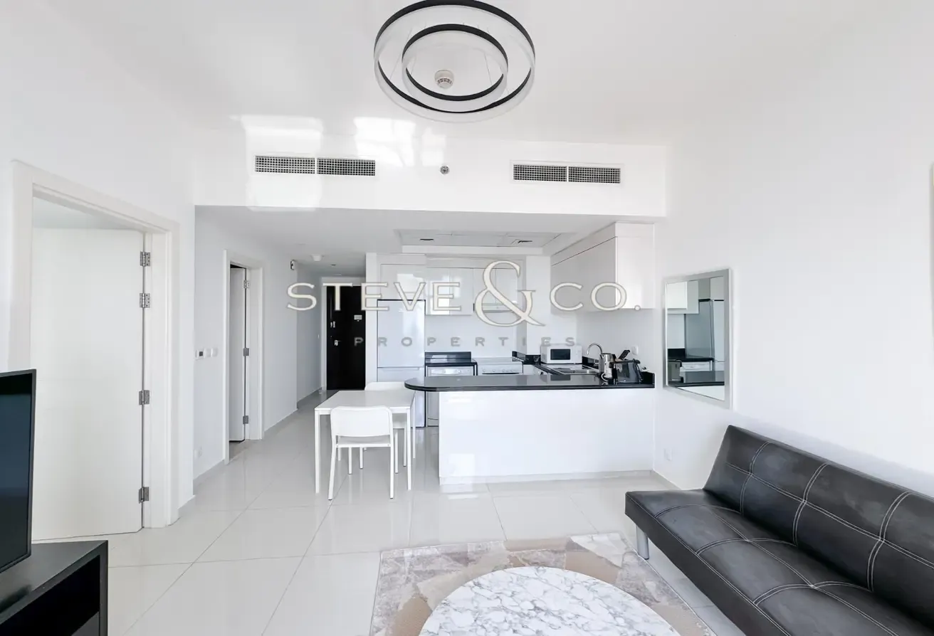 Fully Furnished | High Floor | Community View