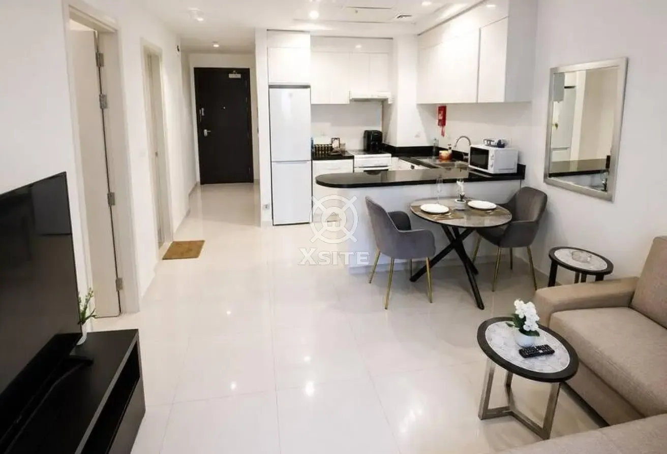 Fully Furnished|Modern Living|Vacant Unit