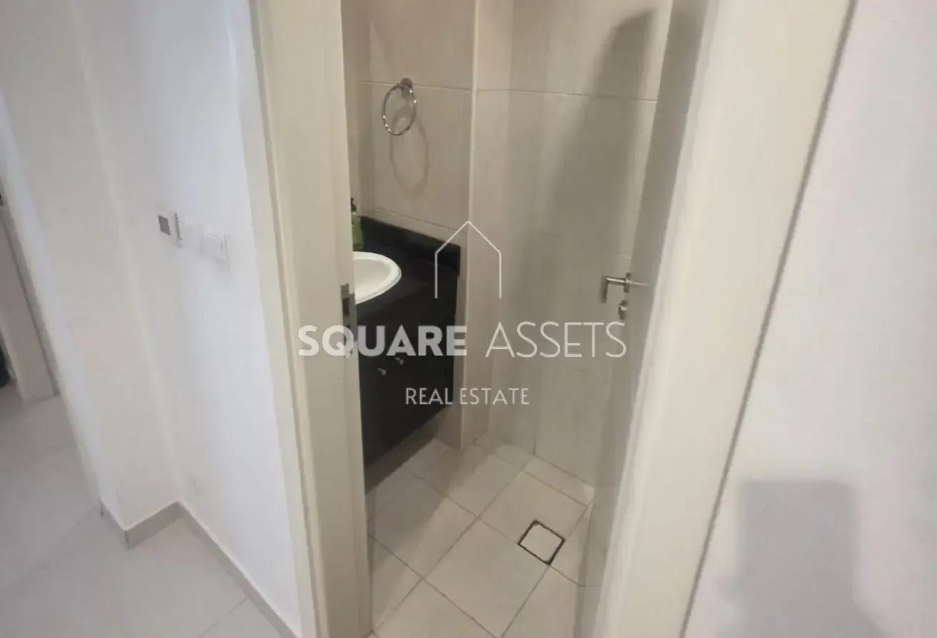 Stylish 1BR | Furnished Unit | Good Location