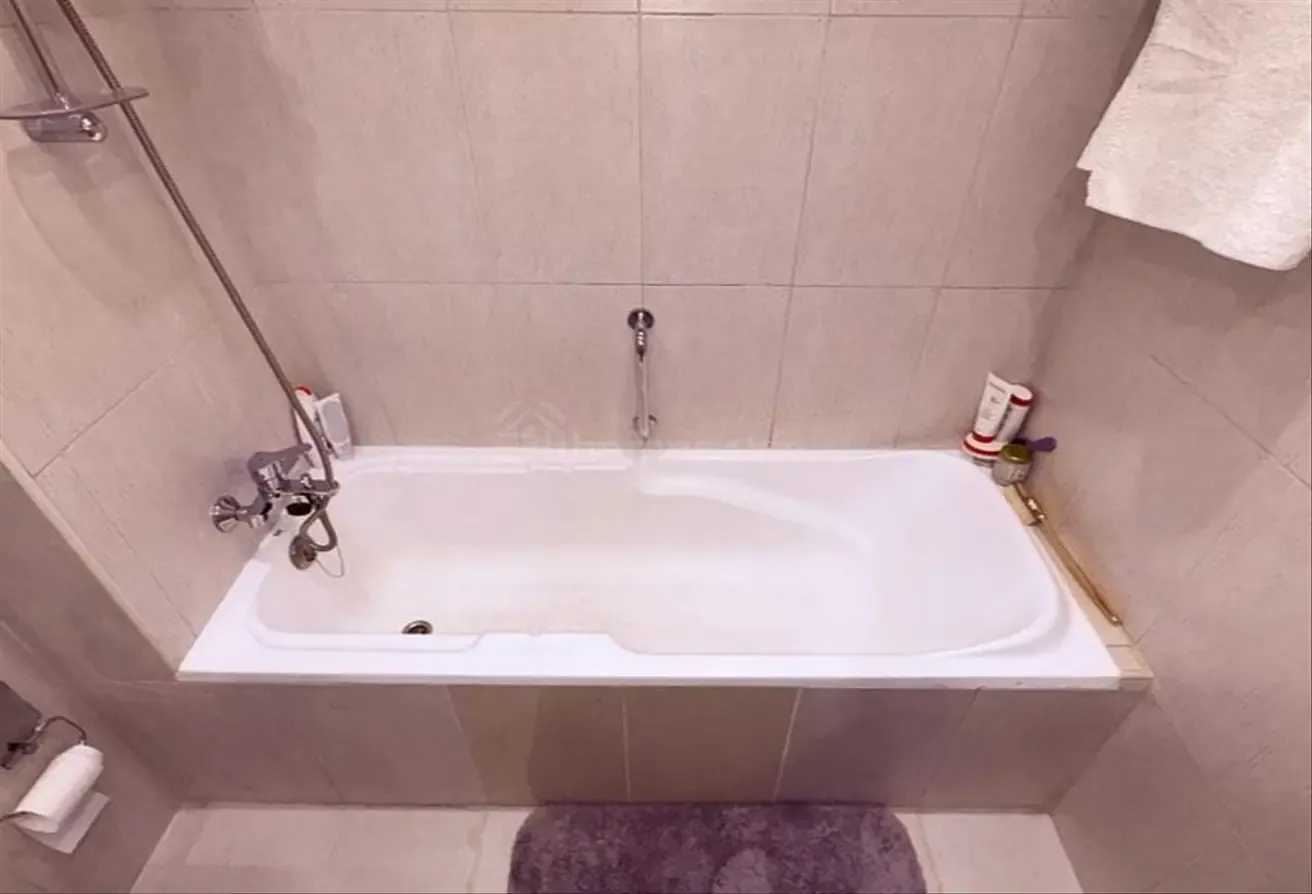 Spacious 3-Bedroom Apartment | Stunning Views