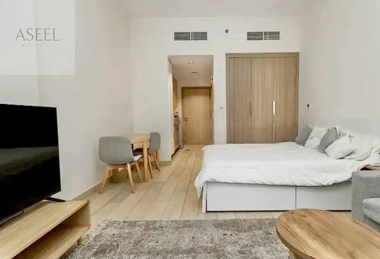 Furnished | Vacant | Multiple Cheque