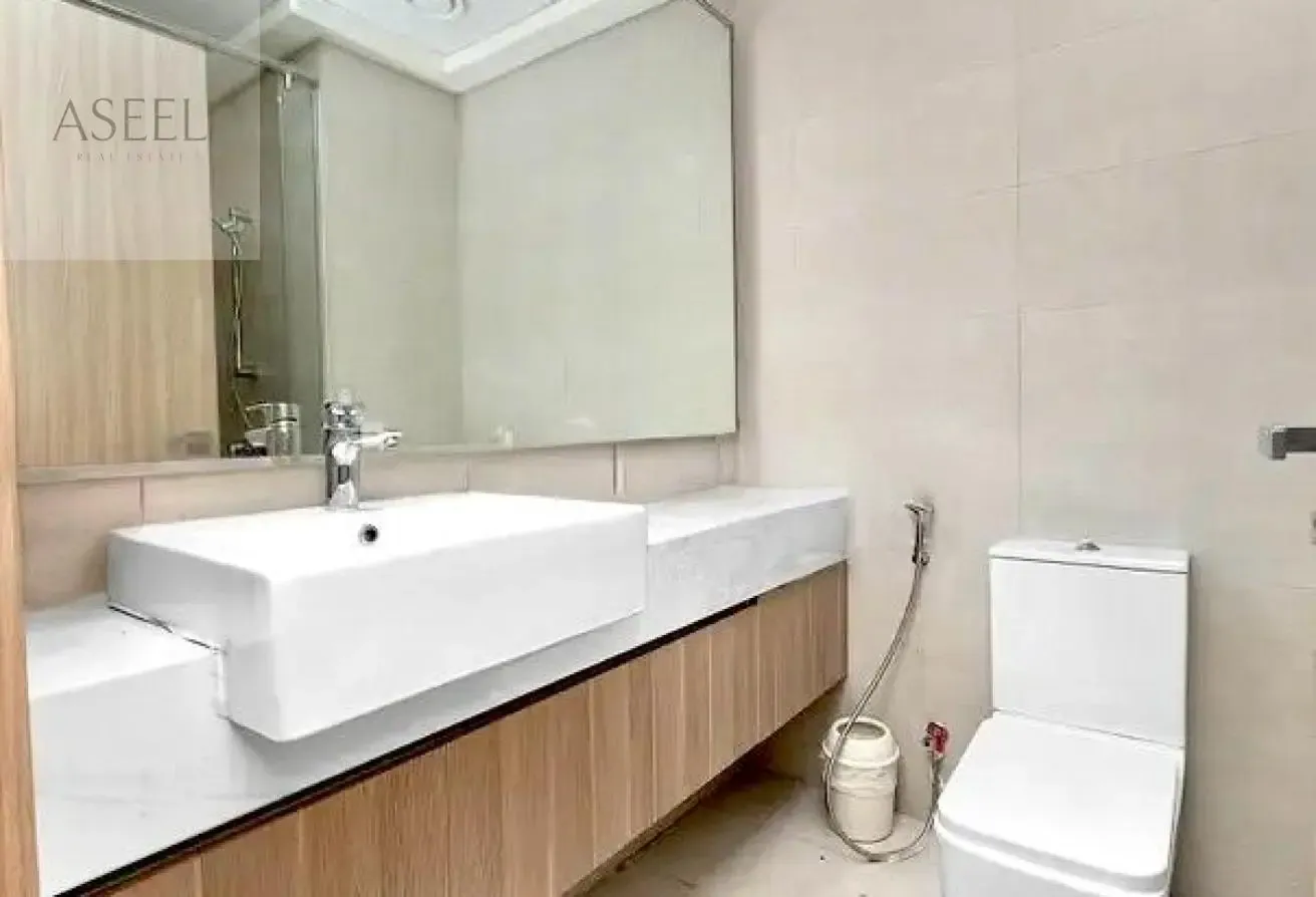 Furnished | Vacant | Multiple Cheque