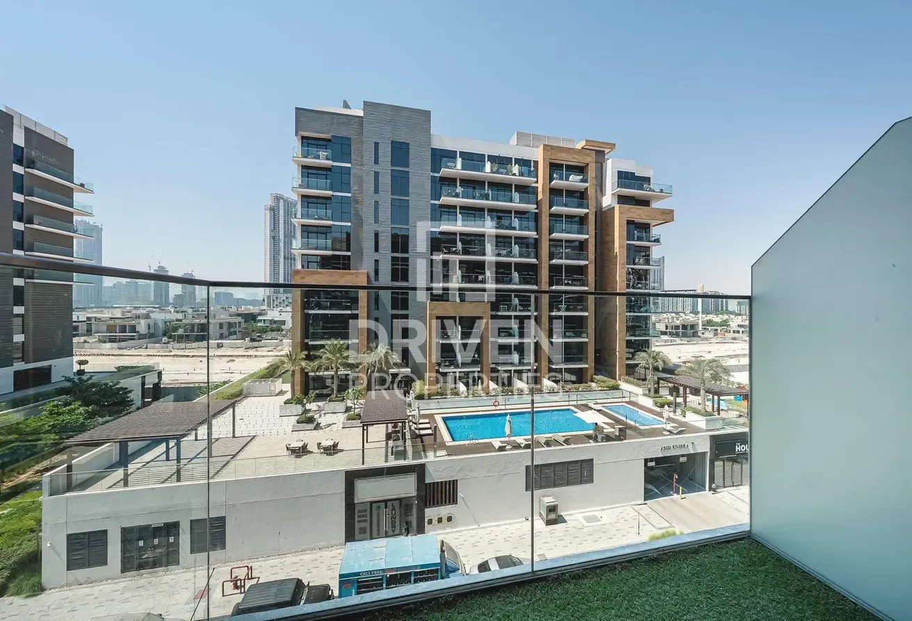 Furnished | Spacious Layout | Mid Floor Apt