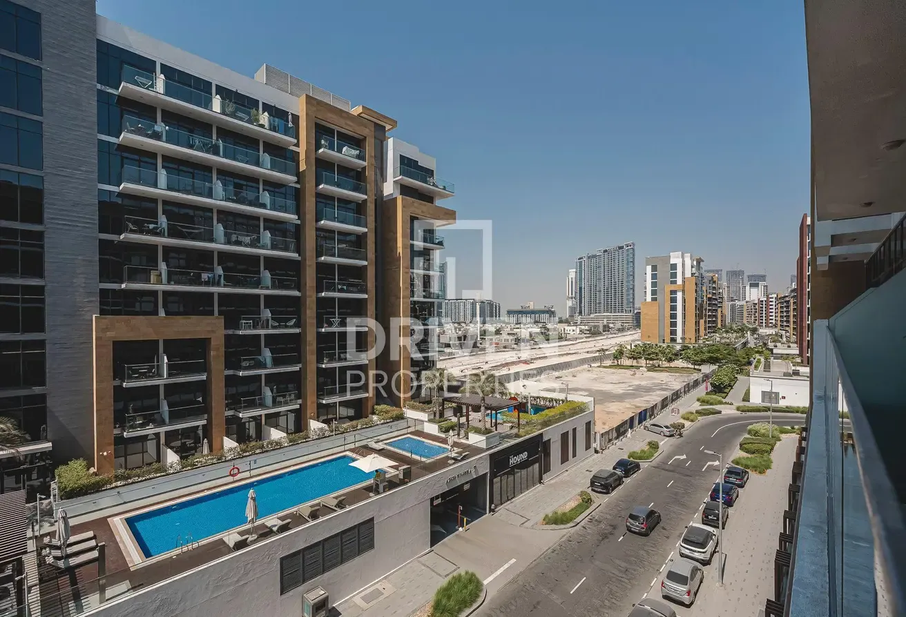Furnished | Spacious Layout | Mid Floor Apt