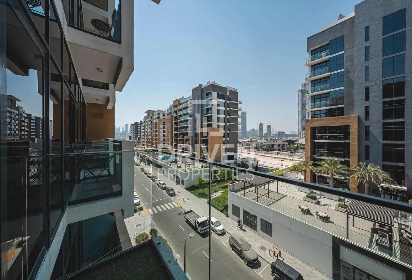 Furnished | Spacious Layout | Mid Floor Apt