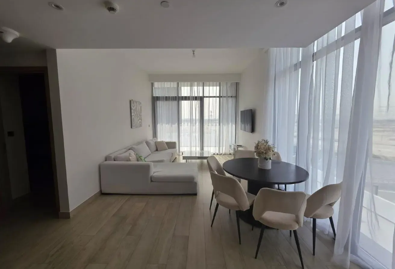 1BHK | SPACIOUS | CHILLER FREE