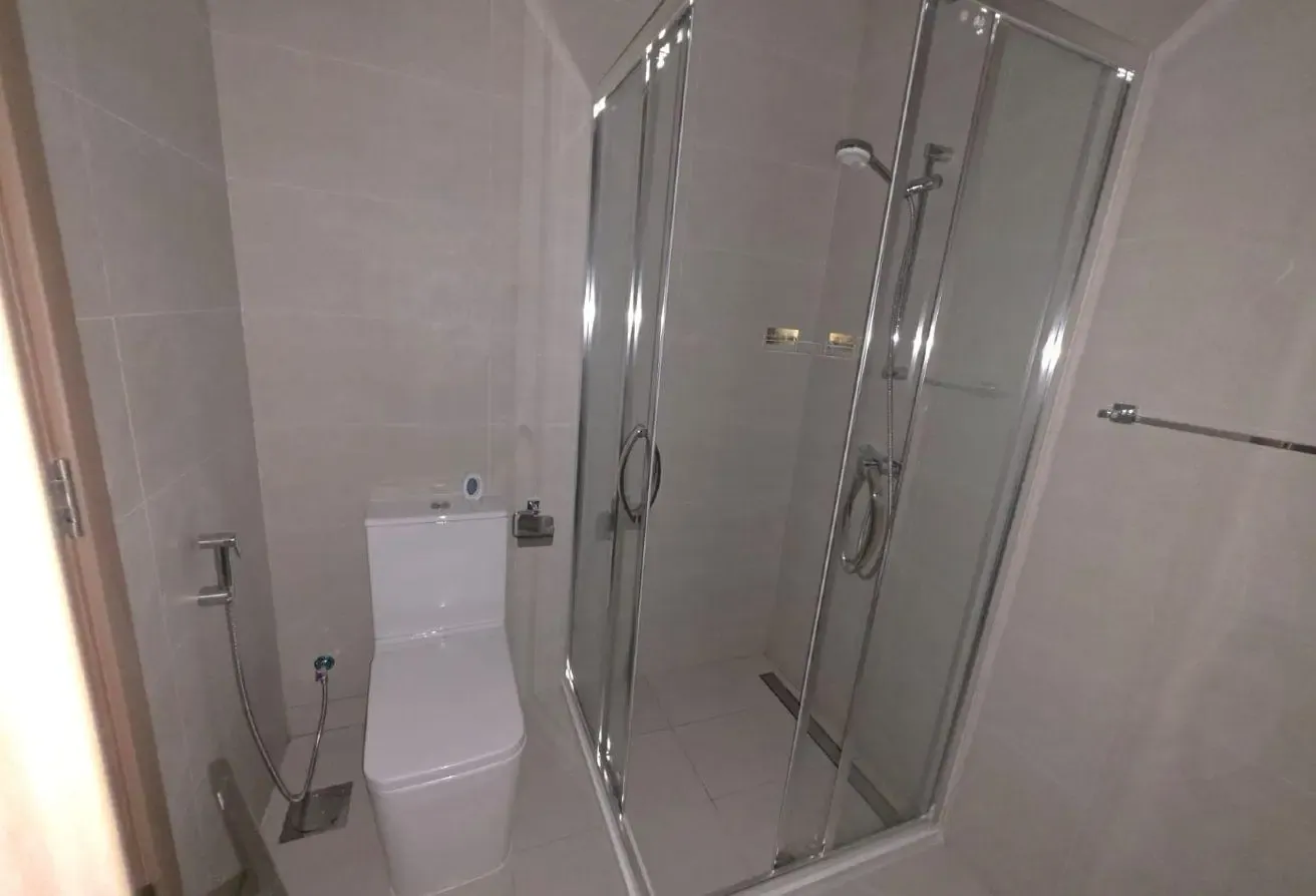 1BHK | SPACIOUS | CHILLER FREE