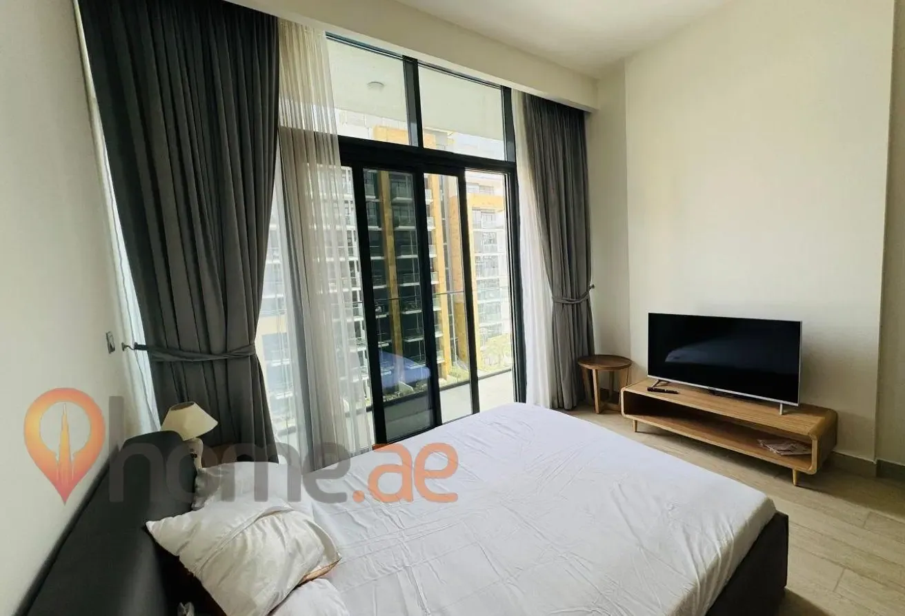 Luxury Studio | Fully Furnished | Community View