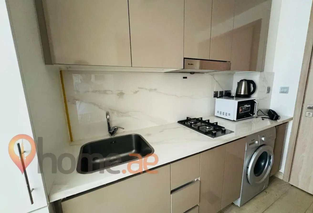Luxury Studio | Fully Furnished | Community View