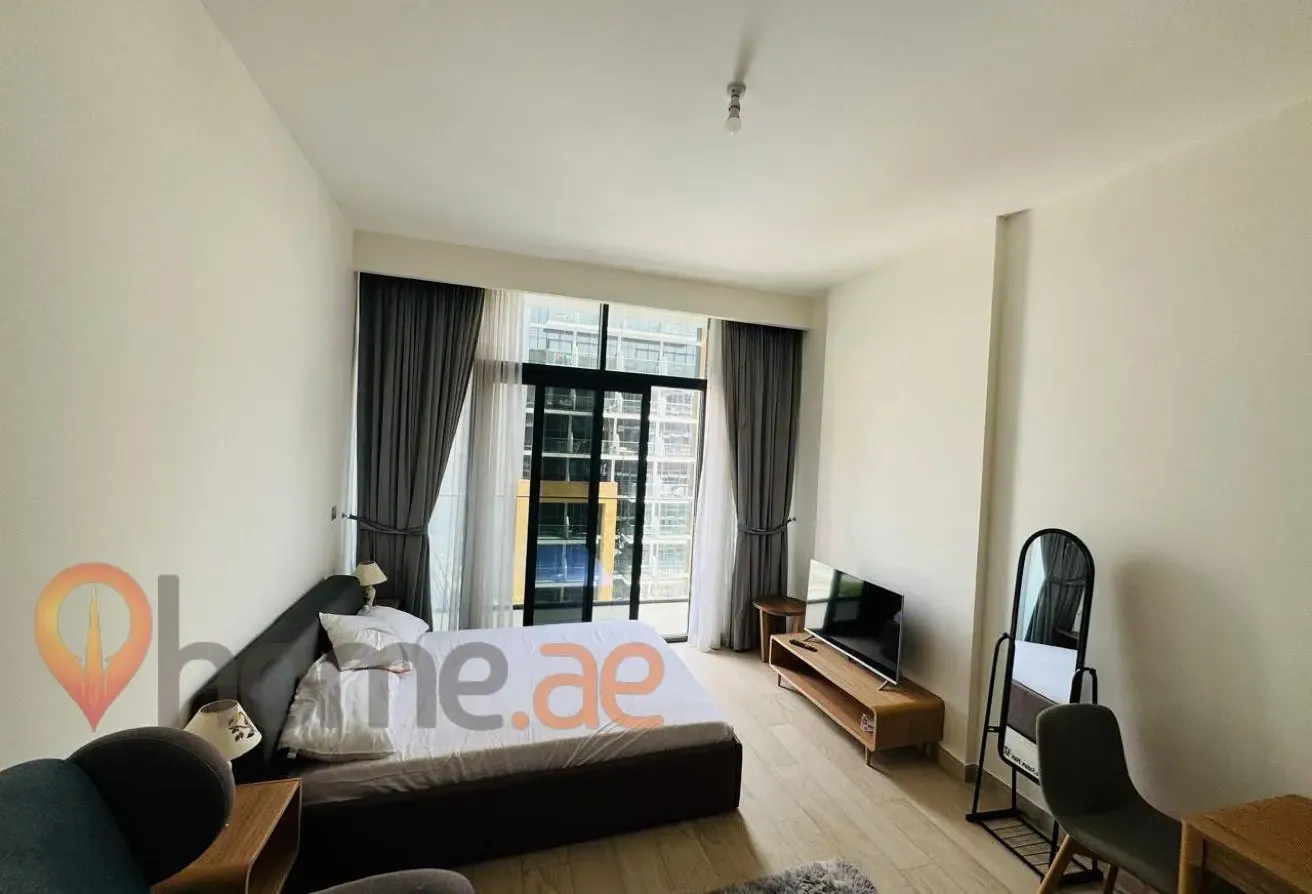 Luxury Studio | Fully Furnished | Community View